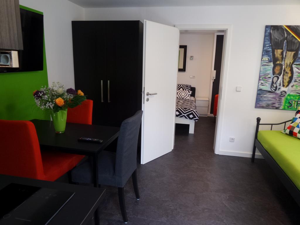 Apartment Rhein Main Hochheim am Main Exterior photo