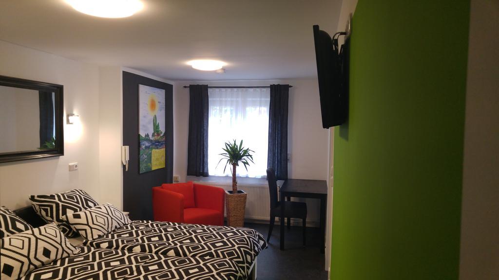 Apartment Rhein Main Hochheim am Main Exterior photo